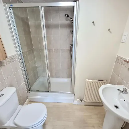 City House In Nice Area - Smart Tv'S, 900Mb Wifi Milton Keynes Exterior photo